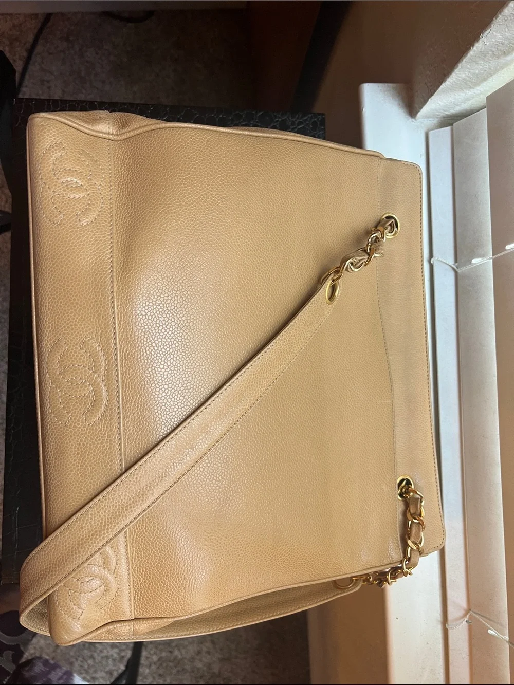 CHANEL vintage shoulder